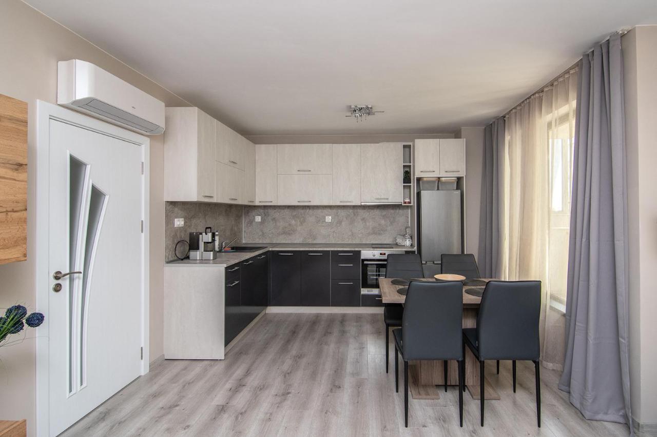 瓦爾納Cozy Flats Nearby Center Free Park Area公寓 外观 照片