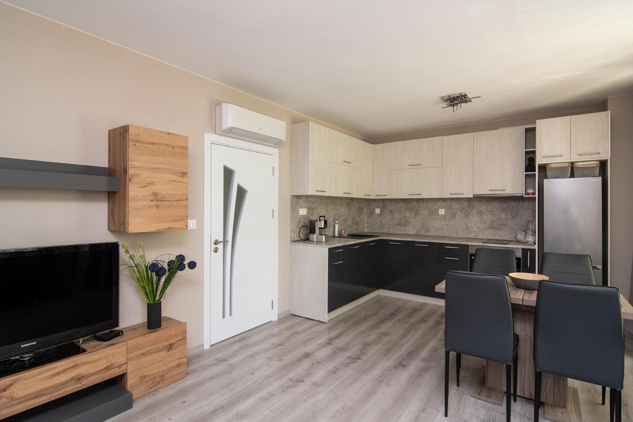 瓦爾納Cozy Flats Nearby Center Free Park Area公寓 外观 照片