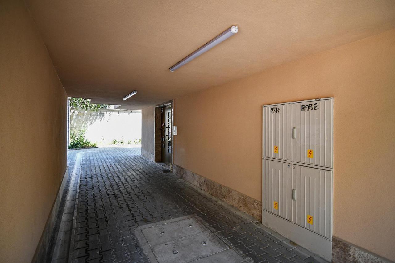 瓦爾納Cozy Flats Nearby Center Free Park Area公寓 外观 照片